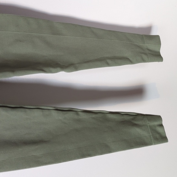 Set Active Cropped Leggings - Picture 3 of 7